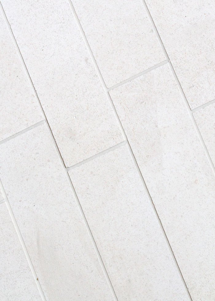 Paloma Limestone White 3 X 11 Subway Tile